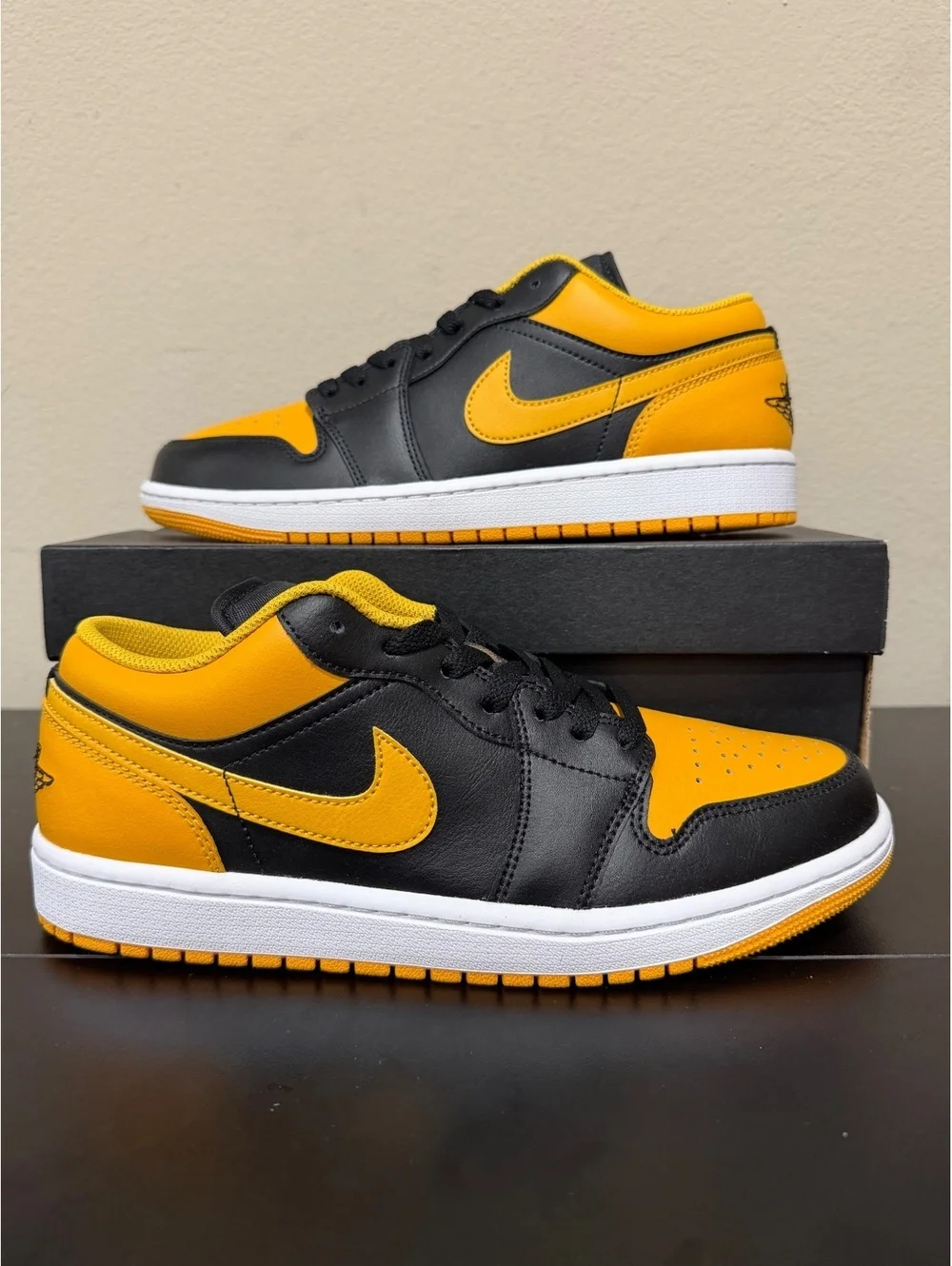 Size 9 - Air Jordan 1 Low “Yellow Ochre”